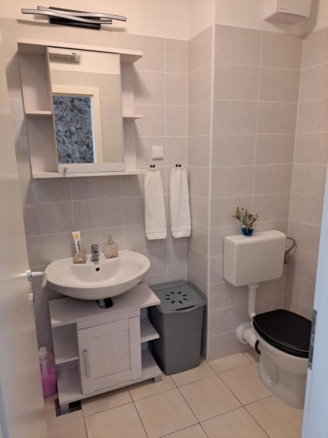 Mariposa: Balcony Apartment with Parking Near Split's Largest Mall Exterior photo